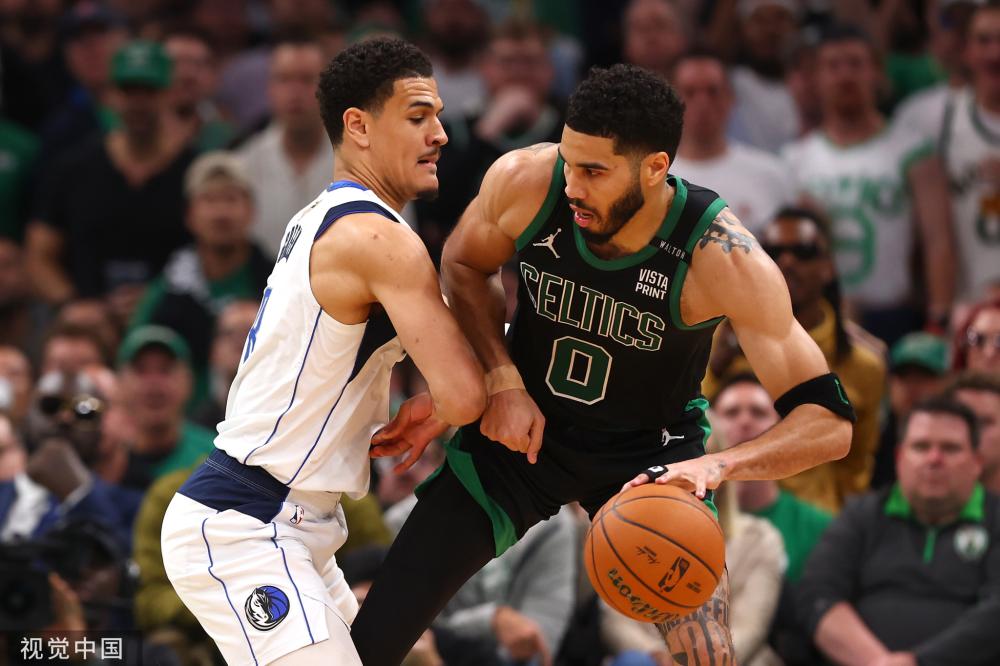 表现让人充 表现让人充